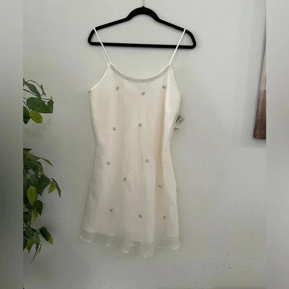 Valerie Stevens sleep dress  Sz L sexy delicate look